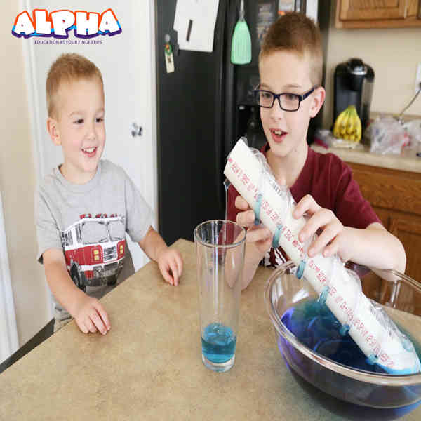 Alpha science classroom： Lift Water with an Archimedes Screw