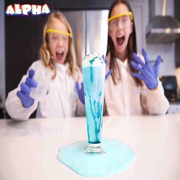 Alpha science classroom：how kids can create their own home science lab