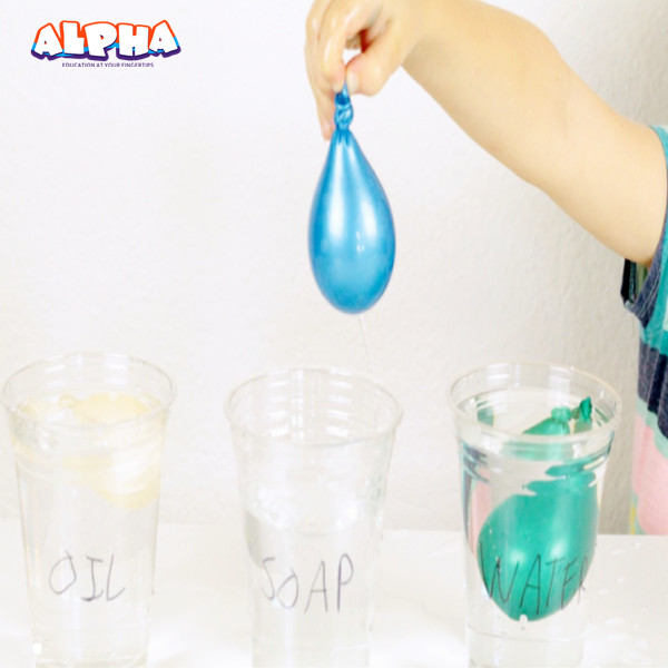 Alpha science classroom: Water balloons science experiment for children