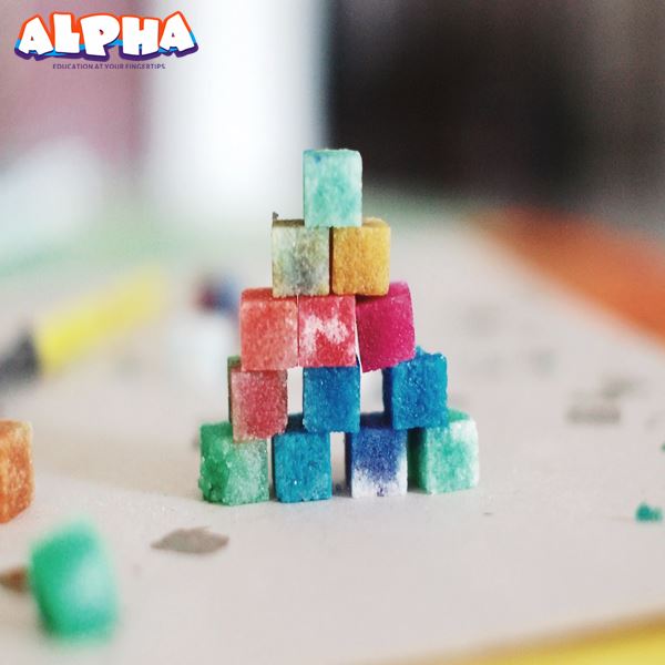 Alpha science classroom：Sugar Cube Absorbing Experiment