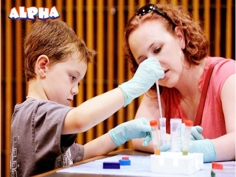 Alpha science classroom：educational science toys for kids