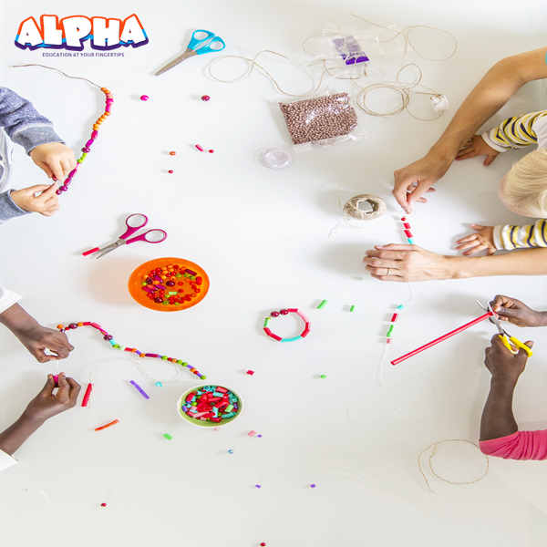 Alpha science toys：6 benefits of arts and crafts kits for child development