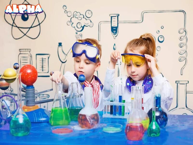 Alpha science classroom：science experiments 
