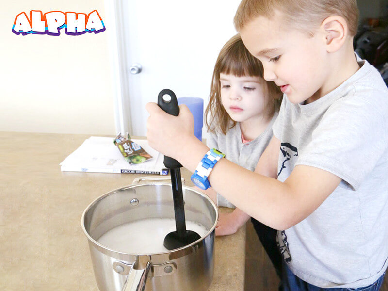 Alpha science classroom：DIY hot ice-science experiments for kids